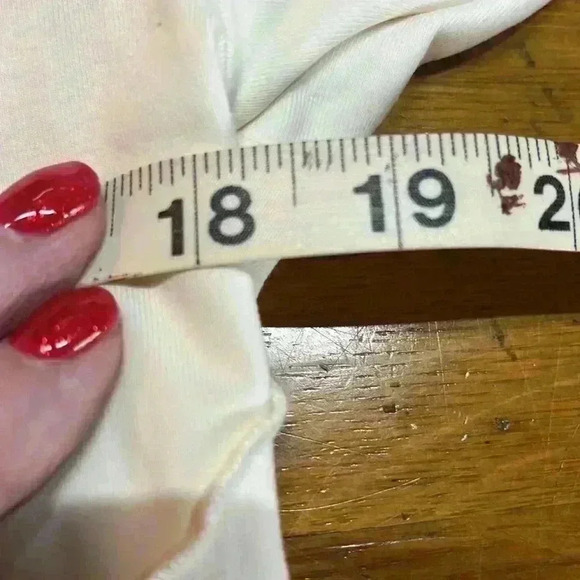 Oh Polly Not Over Yet Tee Ivory OS 4-6 Exposed Seams Short Sleeves Crew Unique - Picture 9 of 11